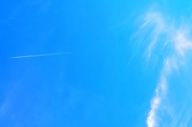 ブログ用　飛行機雲２
